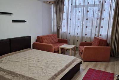 Garsonieră decomandată în Apărătorii Patriei