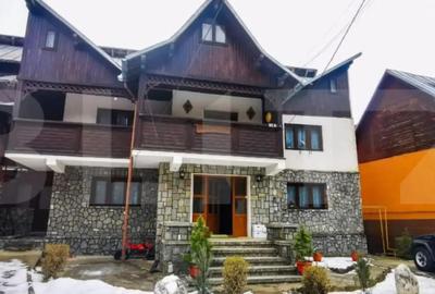 Casă cu 6 camere cu Teren 1000 Mp în Central