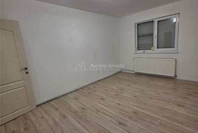 Apartament cu 3 camere semidecomandat în Micro 9 - 3