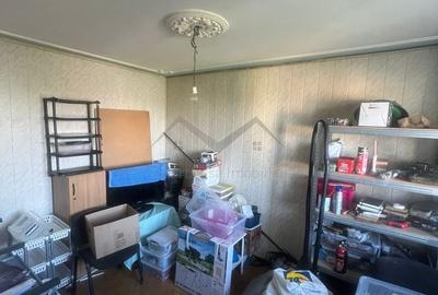 Apartament cu 3 camere semidecomandat în Podu Roș - 3