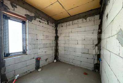 Casă cu 3 camere cu Teren 339 Mp în Central