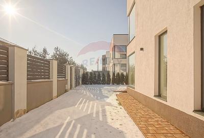 Casă cu 4 camere cu Teren 258 Mp în Central - 16