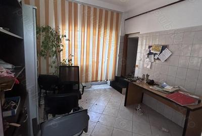 Spațiu comercial, de 20 mp, în Central