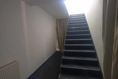 Casă individuală cu 10 camere cu Garaj în Central - 19