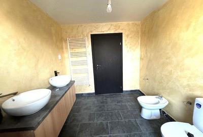 Casă cu 4 camere cu Teren 420 Mp în Central - 4