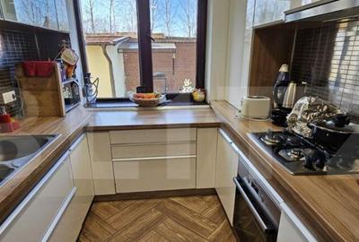 Duplex in vila, 4 camere, 150 mp , teren 100mp , Aleea Mana - 1