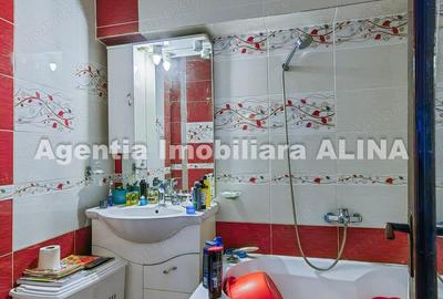 Apartament cu 4 camere decomandat în Decebal - 9