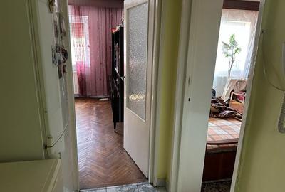 Apartament cu 2 camere decomandat în Micro 15 - 3