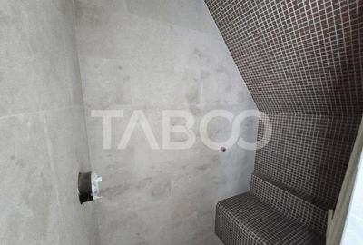 Casă cu 5 camere cu Teren 852 Mp în Central - 9