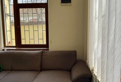 Casă cu 2 camere cu Teren 40 Mp în Central