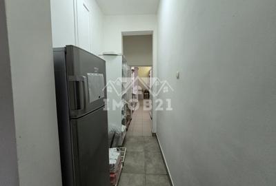 VANZARE SPATIU COMERCIAL PARTER  ZONA 9 MAI - 10