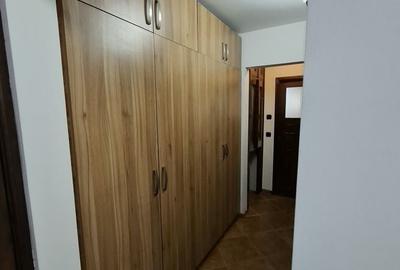Apartament cu 3 camere decomandat în 9 Mai - 8