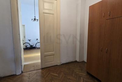 Casă individuală cu 7 camere cu Canalizare în P-ța Unirii - 10