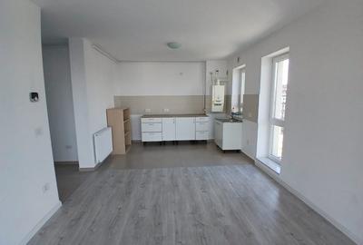 Apartament cu 2 camere semidecomandat, mobilat în Tractorul - 3