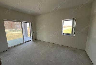 Apartament cu 2 camere decomandat în Bucovăț (Remetea Mare) - 4