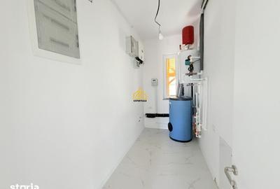 Casă cu 4 camere cu Teren 300 Mp în Domnești - 5
