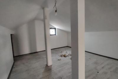 Casa cu 5 camere, doua bai Bucium Casa cu 5 camere, doua bai Bucium - 7