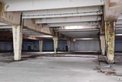 Spațiu comercial, de 1,450 mp, în Central - 6