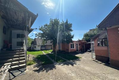 Casa saseasca de vanzare, curte, gradina, teren 3000 mp - Jimbor, jud Brasov - 3