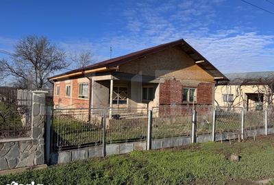 Casă cu 4 camere decomandat cu Teren 600 Mp în Cornești - 19