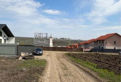 Casă cu Teren 615 Mp în Cârlig - 2