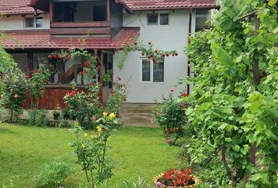 Casă cu 3 camere cu Teren 600 Mp în Central - 2