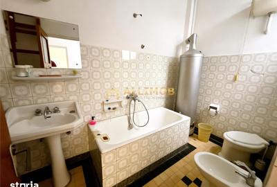 Casă cu 4 camere semidecomandat cu Teren 274 Mp în Ana Ipătescu - 1