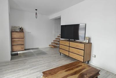 Casă cu 3 camere în Moșnița Nouă