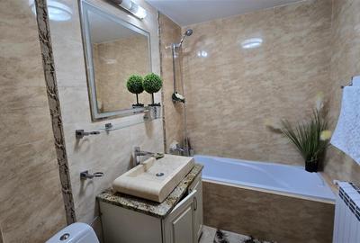 Apartament cu 3 camere decomandat, mobilat în Burdujeni