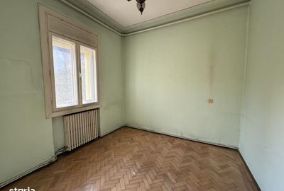 Apartament cu 3 camere decomandat în Complex Studențesc - 1