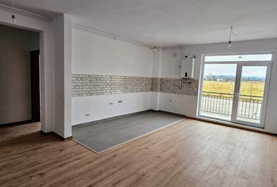 Apartament cu 2 camere decomandat în Turnișor - 2