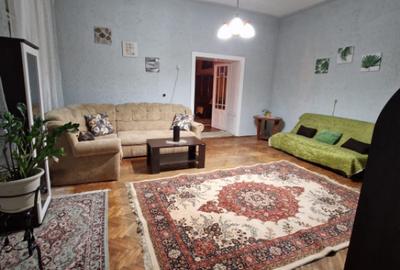 Apartament cu 2 camere semidecomandat în Ultracentral
