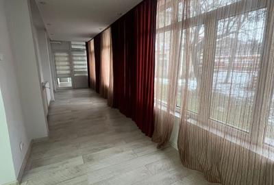 Apartament cu 3 camere în Central - 4