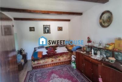 Casă cu 6 camere cu Teren 900 Mp în Șinca