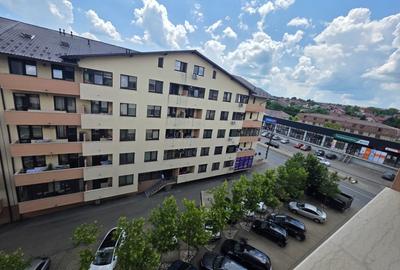 Apartament cu 3 camere semidecomandat în Lunca Cetățuii - 1