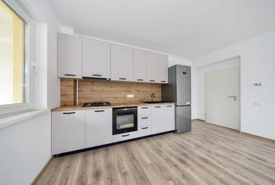 Apartament cu 2 camere semidecomandat, mobilat în Tractorul - 5