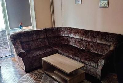 Apartament cu 3 camere semidecomandat în Abator