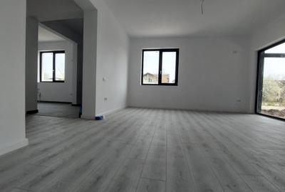 Casă individuală cu 4 camere cu Teren 450 Mp în Prelungirea Ghencea - 12