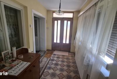 Casă cu 3 camere cu Teren 651 Mp în Central
