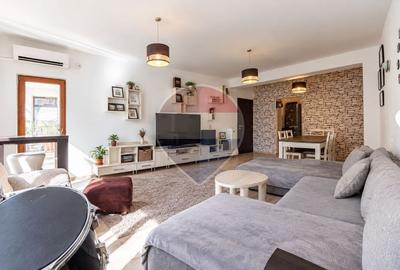 Apartament cu 4 camere decomandat, mobilat în Dacia
