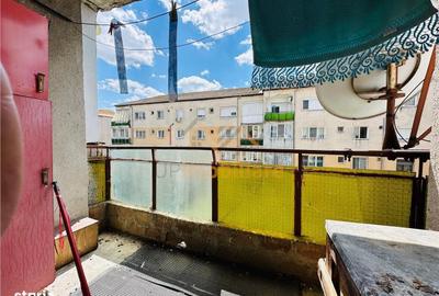 Apartament cu 3 camere semidecomandat în Calea Aradului