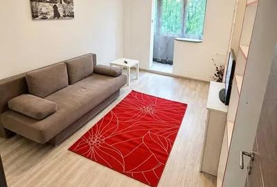 Apartament cu 2 camere decomandat, mobilat în Titan