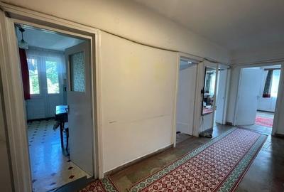 Apartament cu 3 camere decomandat în Central - 1