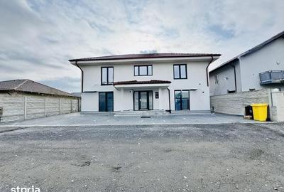 Casă cu 4 camere cu Teren 365 Mp în Central