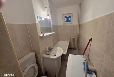 Apartament cu 3 camere în Alexandru cel Bun