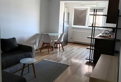 Apartament cu 2 camere decomandat în Titan