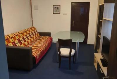 Casă cu 3 camere cu Teren 400 Mp în Central