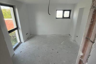 Casă cu 4 camere cu Teren 350 Mp în Jucu - 12