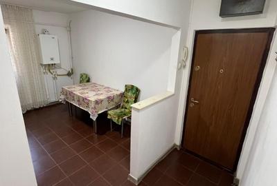 Apartament cu 2 camere semidecomandat în Poarta 6 - 16