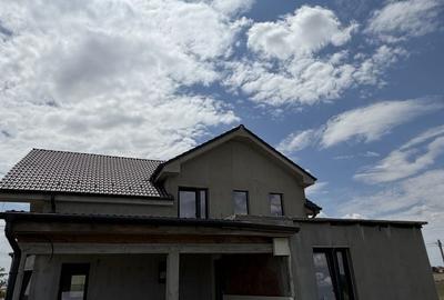 Casă cu 4 camere în Aluniș - 2